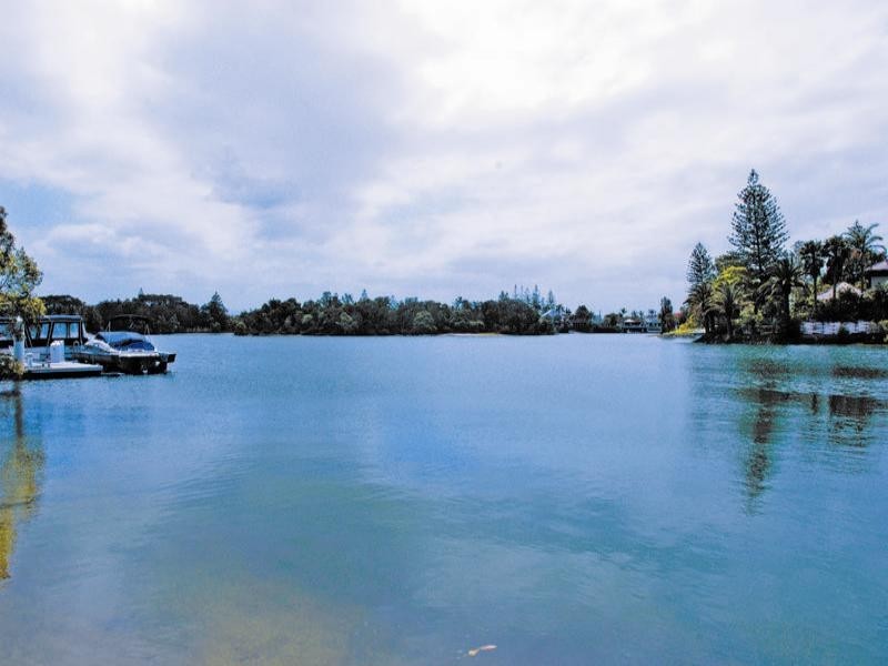 13 The Corso, Isle Of Capri QLD 4217