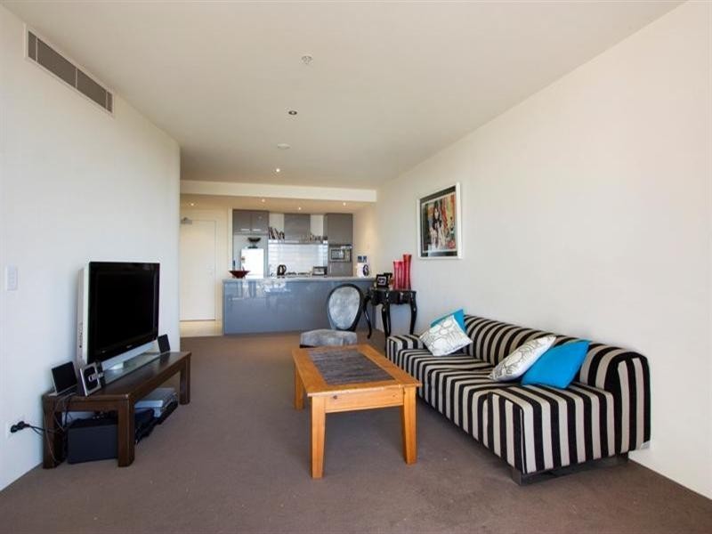 4 Wahroonga Place, Surfers Paradise QLD 4217