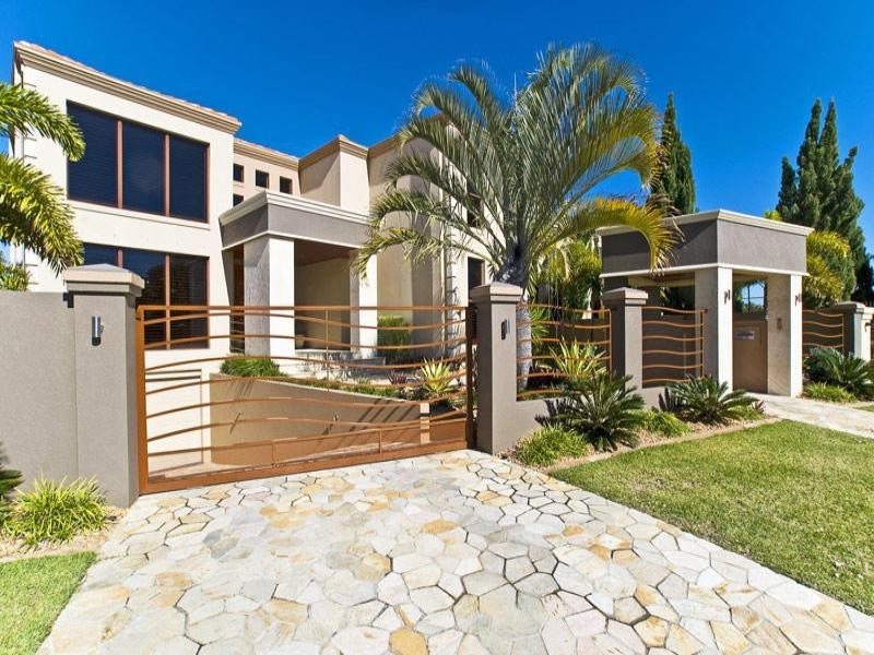 Paradise Point QLD 4216