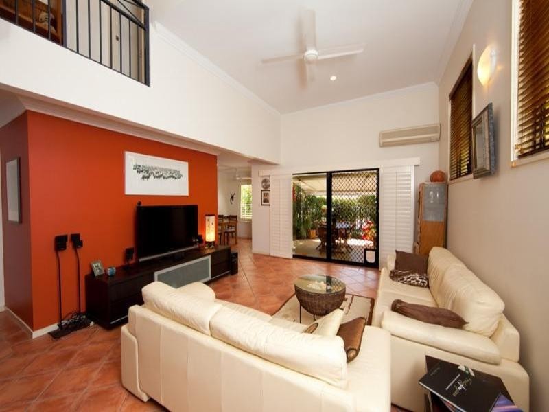 44 Regal Palms.2 Bronberg Court, Southport QLD 4215