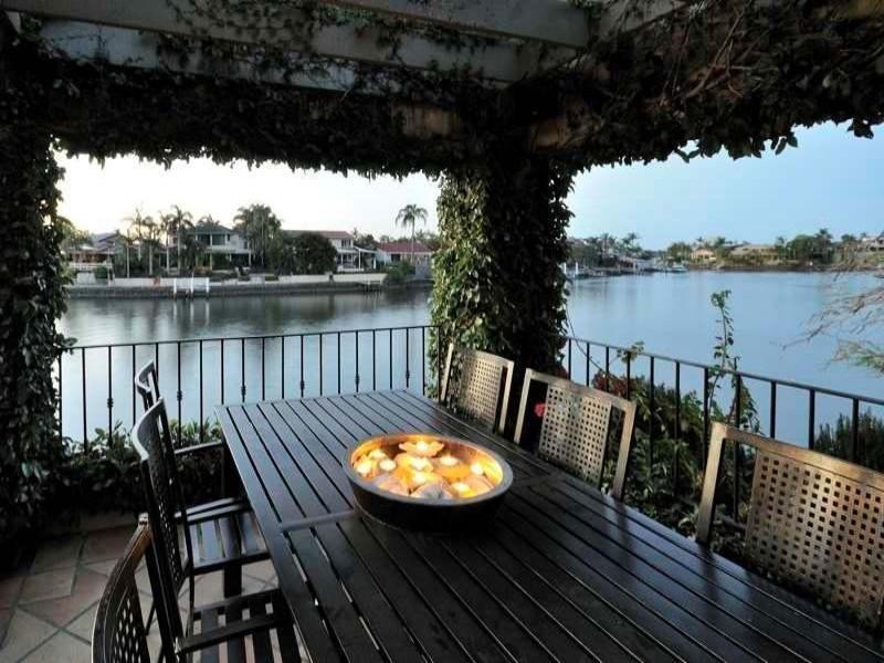 Broadbeach Waters QLD 4218