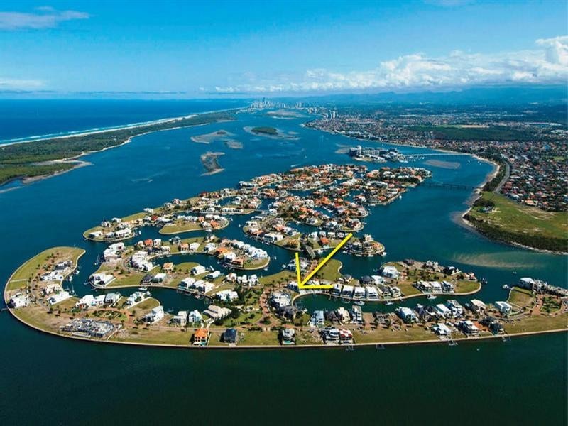 Sovereign Islands QLD 4216