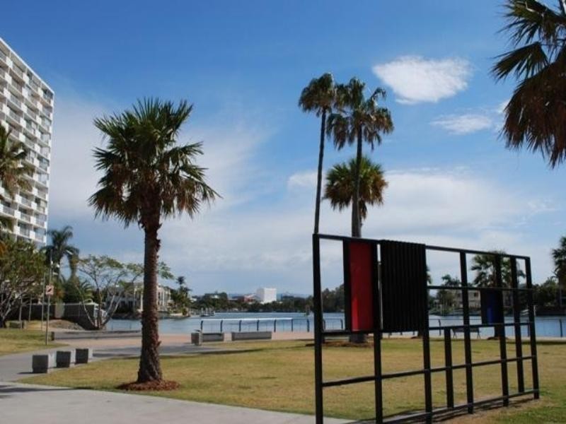 Surfers Paradise QLD 4217