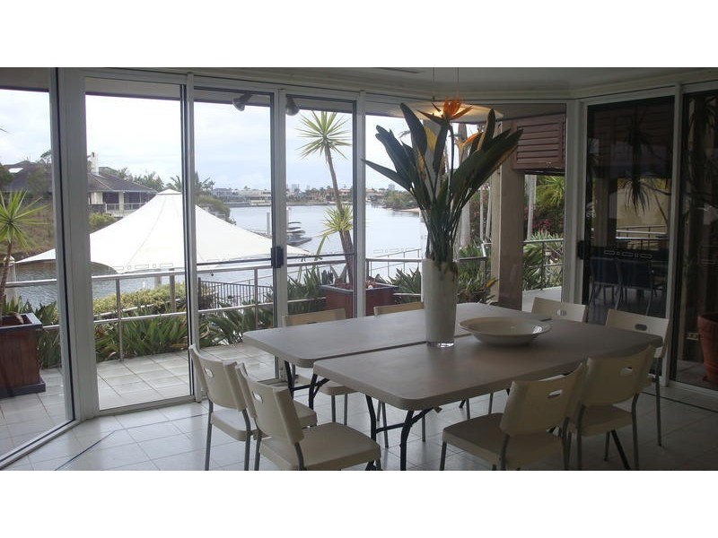 2 Marseille Court, Sorrento QLD 4217