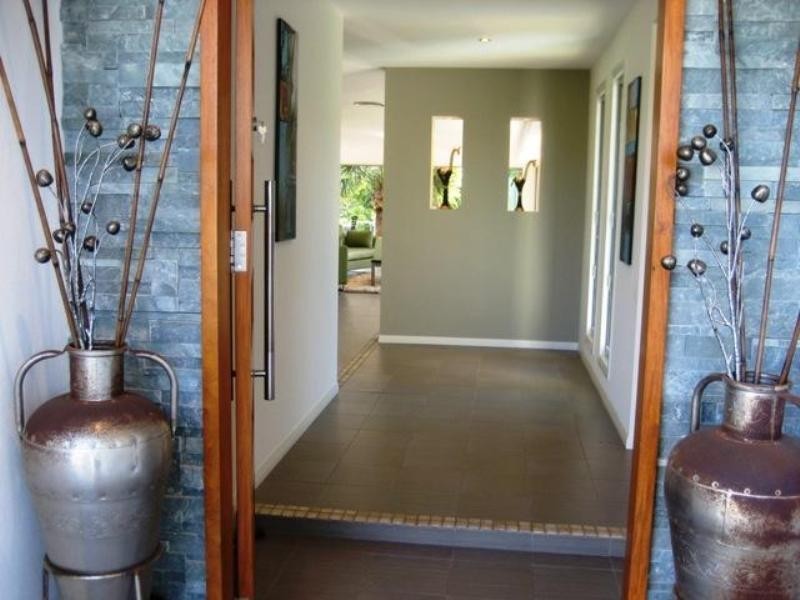 16 Caithness Court, Sorrento QLD 4217