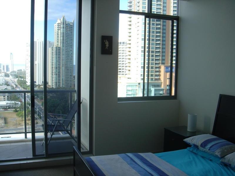 18 Cypress Avenue, Surfers Paradise QLD 4217