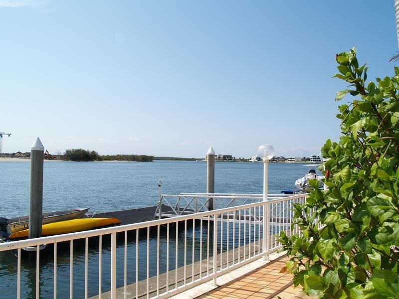 Paradise Point QLD 4216