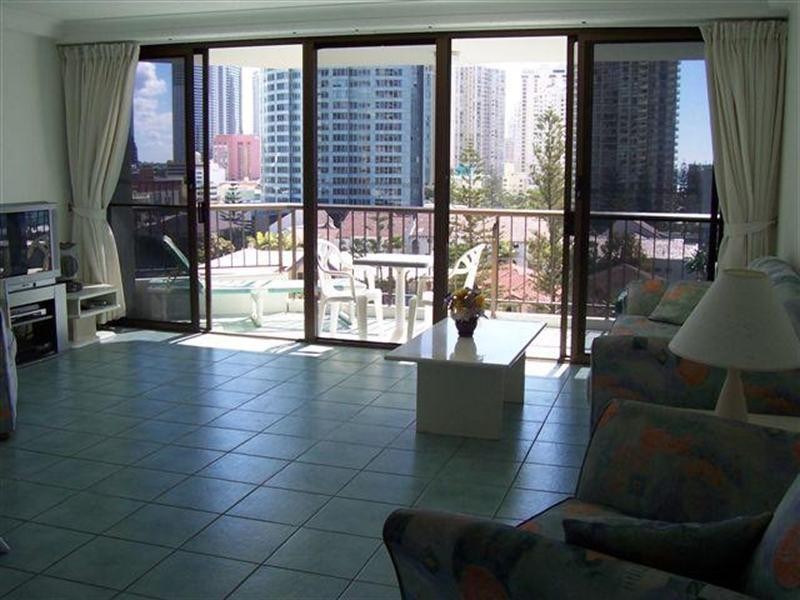 5 Enderley Avenue, Surfers Paradise QLD 4217