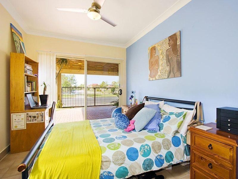 122 Acanthus Avenue, Burleigh Heads QLD 4220
