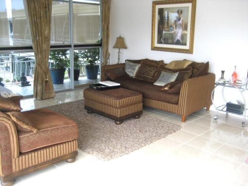 12 Surfers Riviera. Watson Esplanade, Surfers Paradise QLD 4217