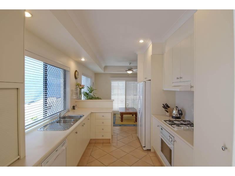 2/29 Sunset Boulevard, Surfers Paradise QLD 4217