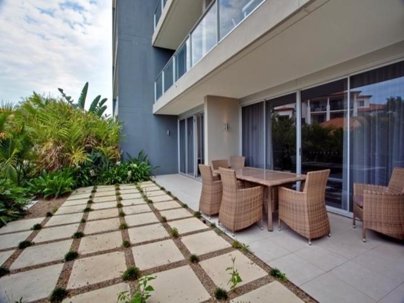 Hope Island QLD 4212