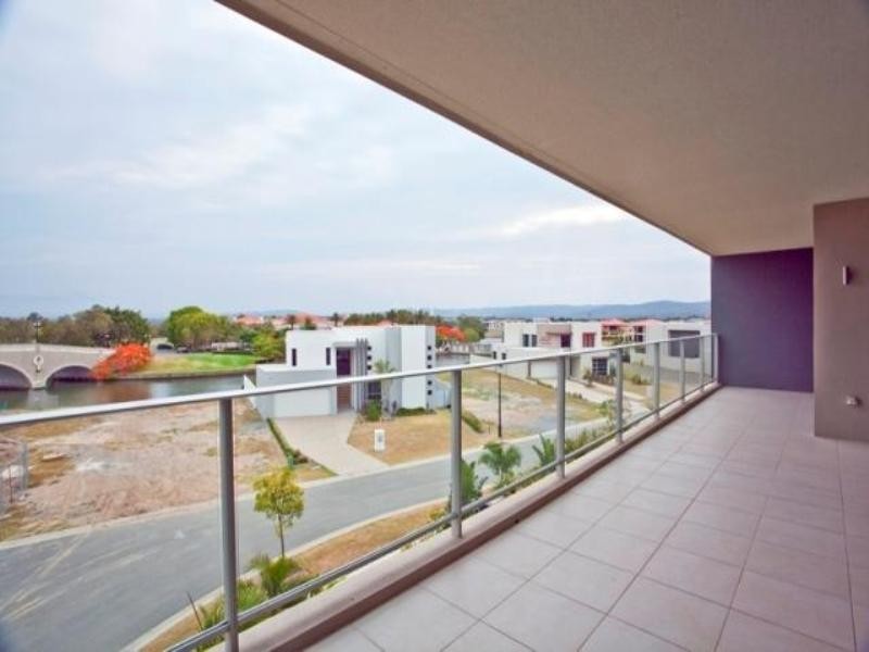 Hope Island QLD 4212