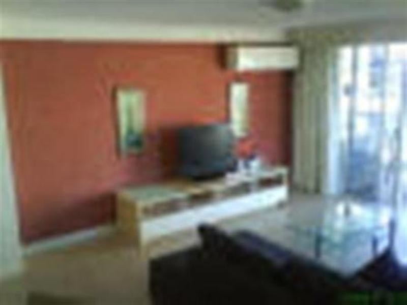 7 Elkhorn Avenue, Surfers Paradise QLD 4217