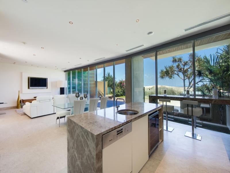 15 Jade. 35 Northcliffe Terrace, Surfers Paradise QLD 4217