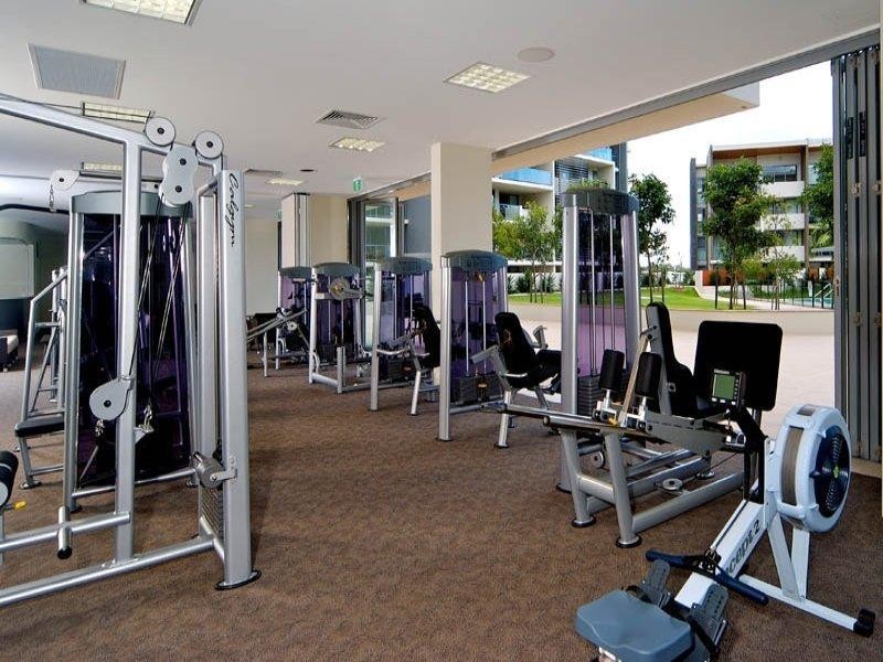 B217, B225 Sphere. Musgrave Avenue, Southport QLD 4215