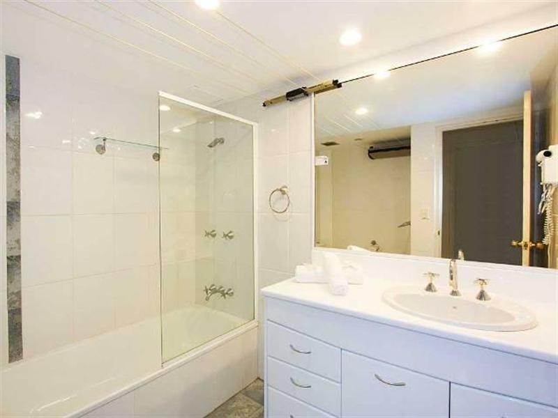 2981 Gold Coast Highway, Surfers Paradise QLD 4217