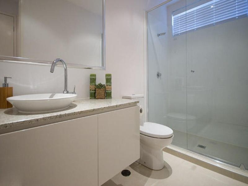 1/80 Heeb Street, Benowa QLD 4217