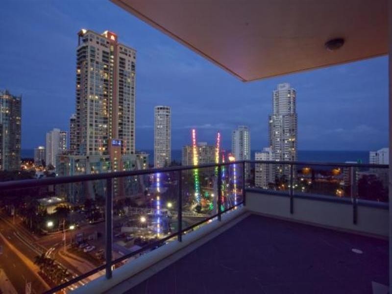 18 Cypress Avenue, Surfers Paradise QLD 4217