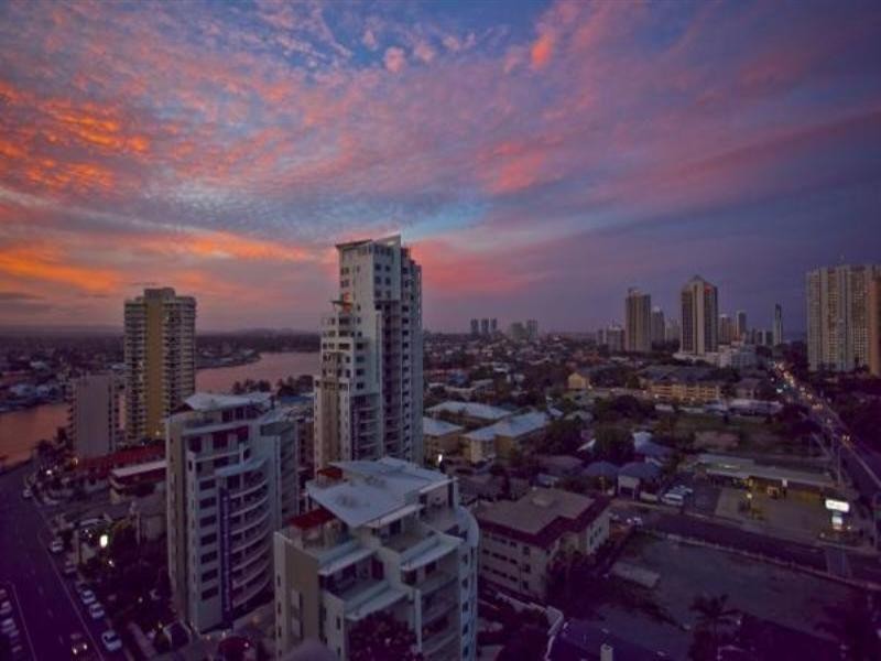 18 Cypress Avenue, Surfers Paradise QLD 4217