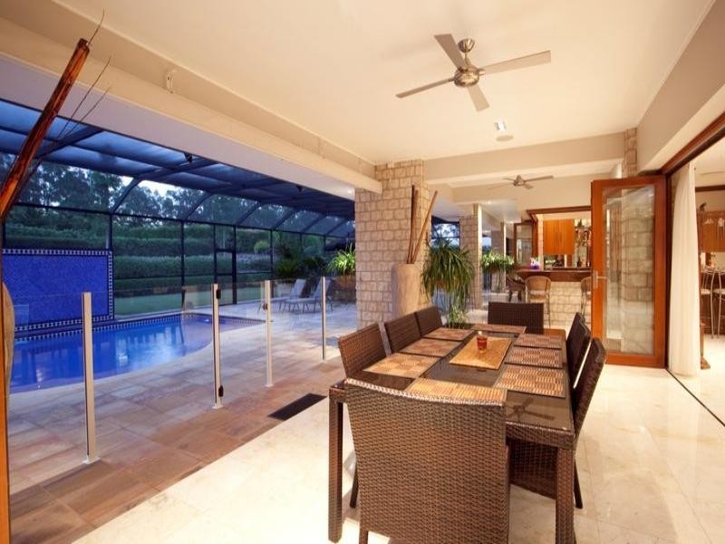 10 John Wayne Close, Maudsland QLD 4210