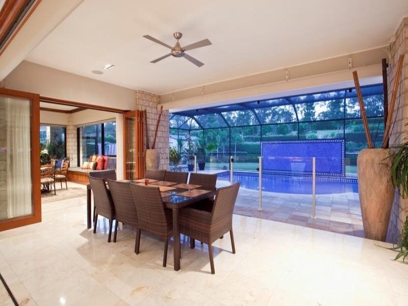 10 John Wayne Close, Maudsland QLD 4210
