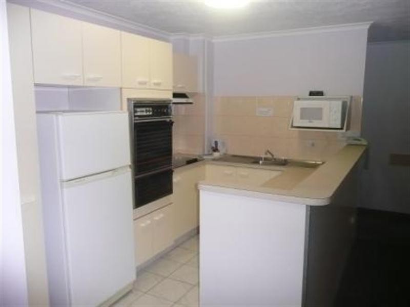 38 Enderley Avenue, Surfers Paradise QLD 4217