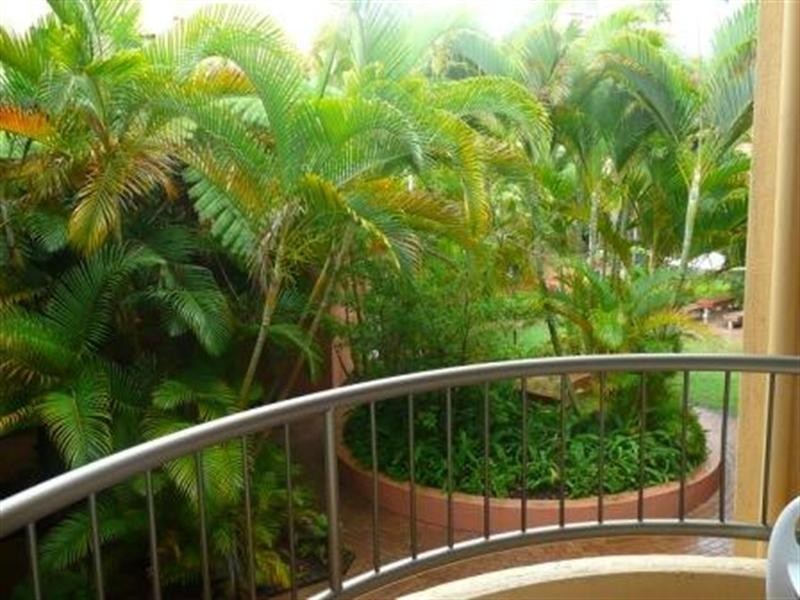 38 Enderley Avenue, Surfers Paradise QLD 4217