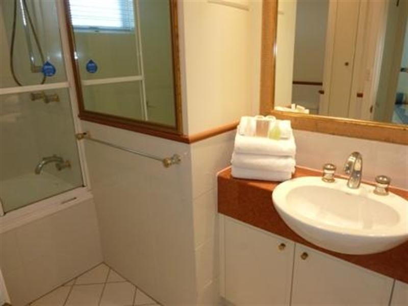 22 The Esplanade, Burleigh Heads QLD 4220