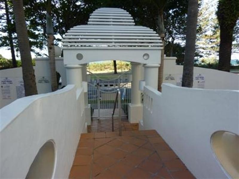 22 The Esplanade, Burleigh Heads QLD 4220