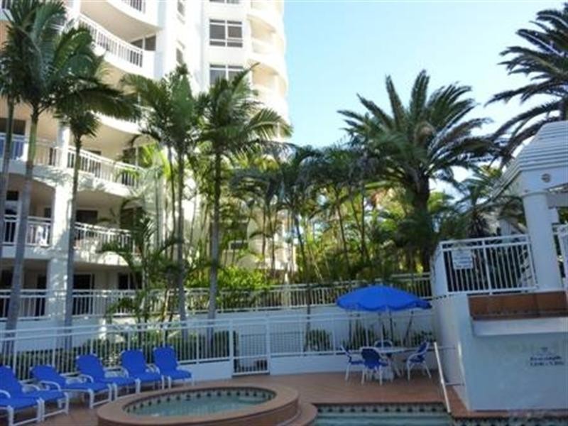 22 The Esplanade, Burleigh Heads QLD 4220