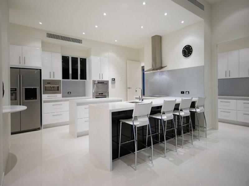Paradise Point QLD 4216