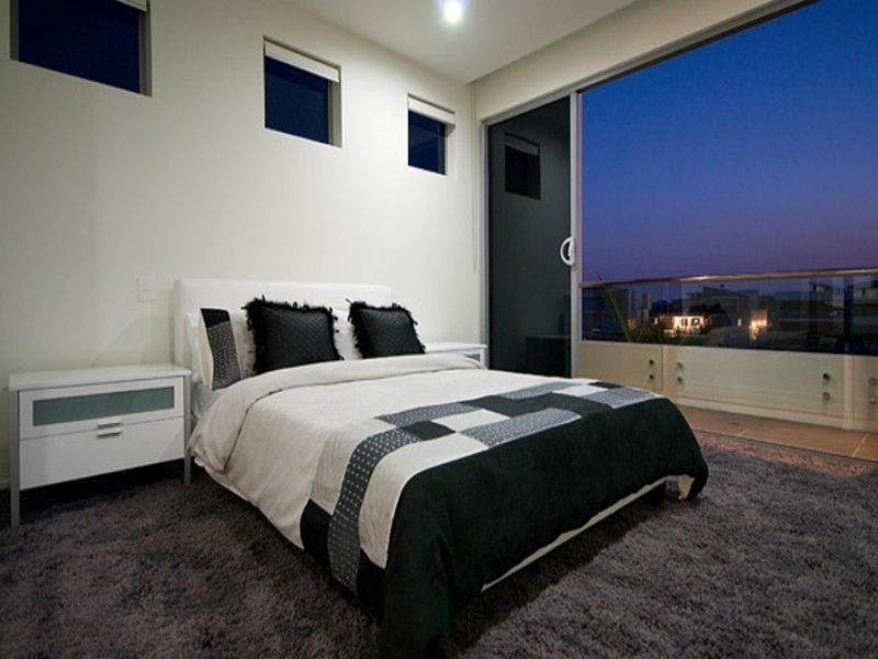 Paradise Point QLD 4216