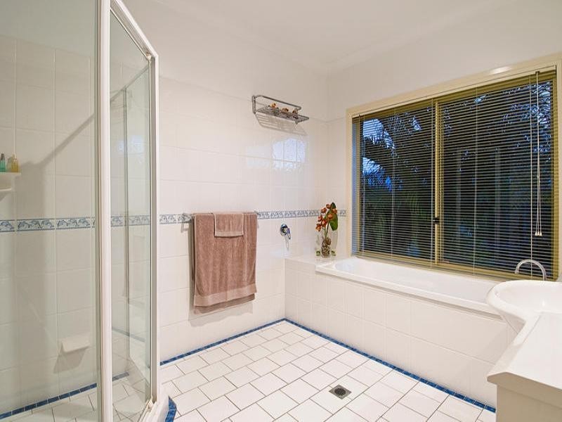 6 Rokeby Court, Nerang QLD 4211