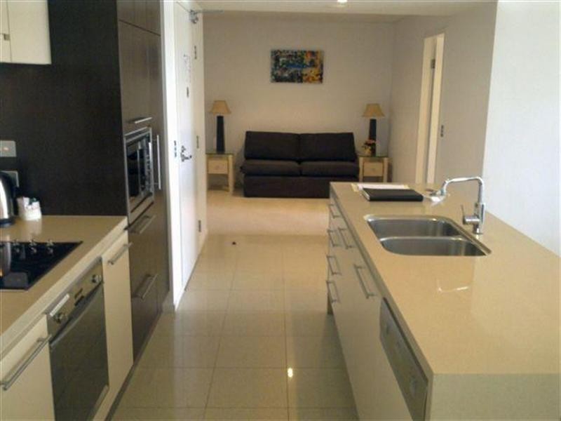 89 Surf Parade, Broadbeach QLD 4218