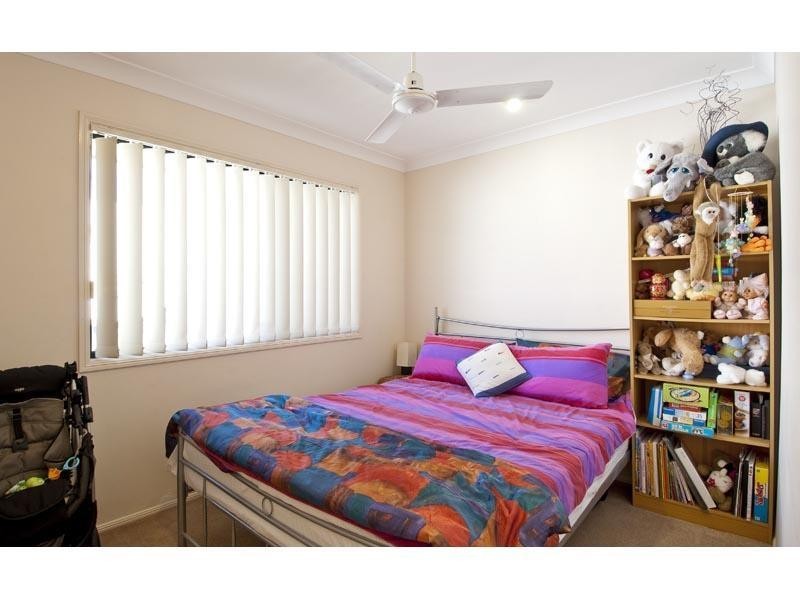 9 Coonowrin Street, Pacific Pines QLD 4211