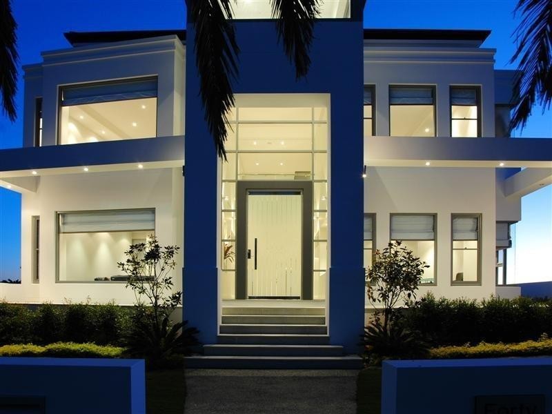 43 Knightsbridge Parade East, Paradise Point QLD 4216