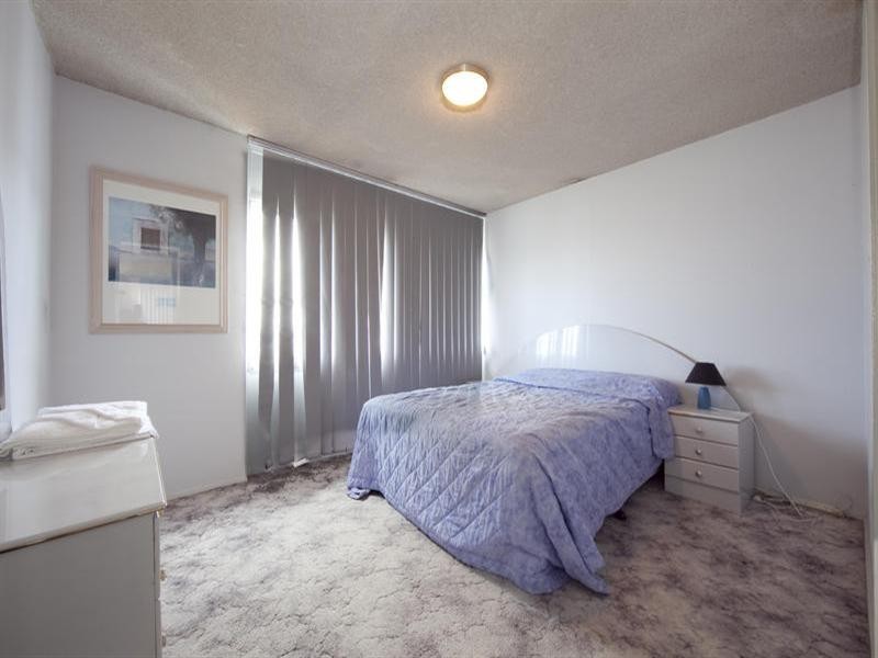 43 Garfield Terrace, Surfers Paradise QLD 4217