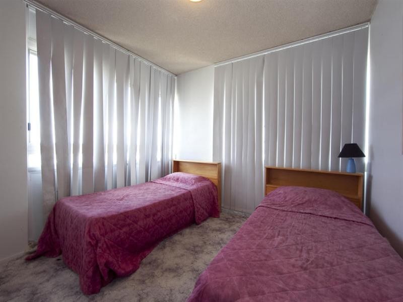 43 Garfield Terrace, Surfers Paradise QLD 4217