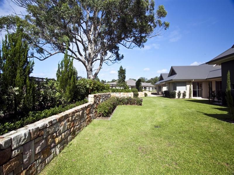 24 Lagoon Park Drive, Riverstone Crossing, Maudsland QLD 4210