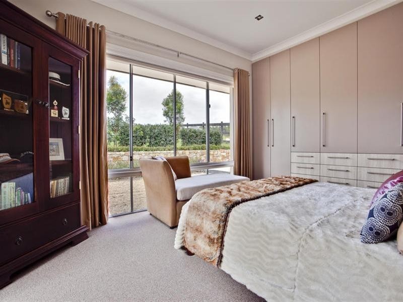 24 Lagoon Park Drive, Riverstone Crossing, Maudsland QLD 4210