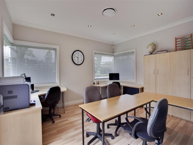 24 Lagoon Park Drive, Riverstone Crossing, Maudsland QLD 4210