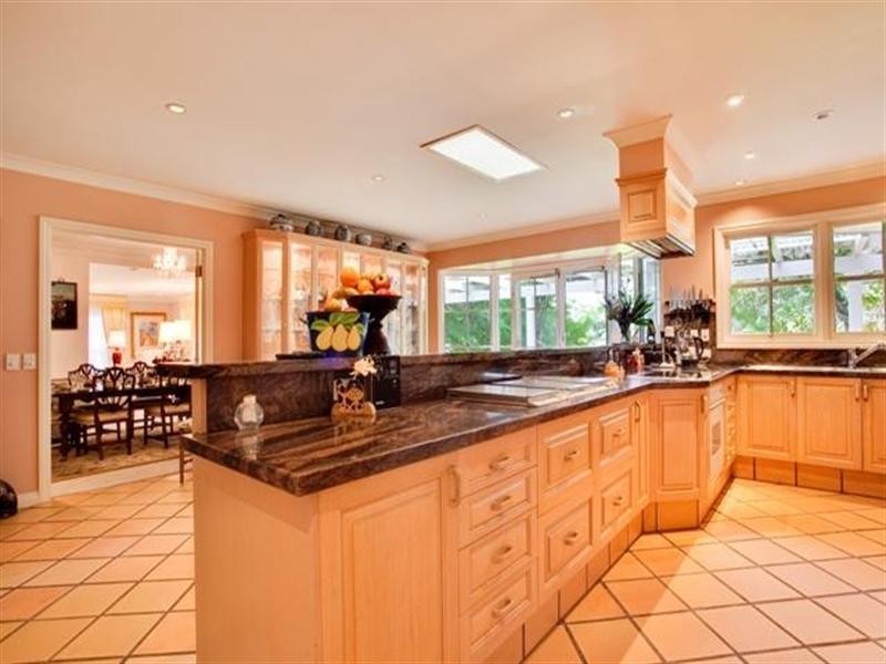 82 Wongawallan Road, Tamborine Mountain QLD 4272