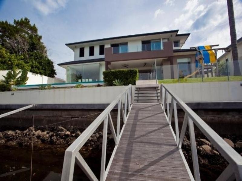 Broadbeach Waters QLD 4218