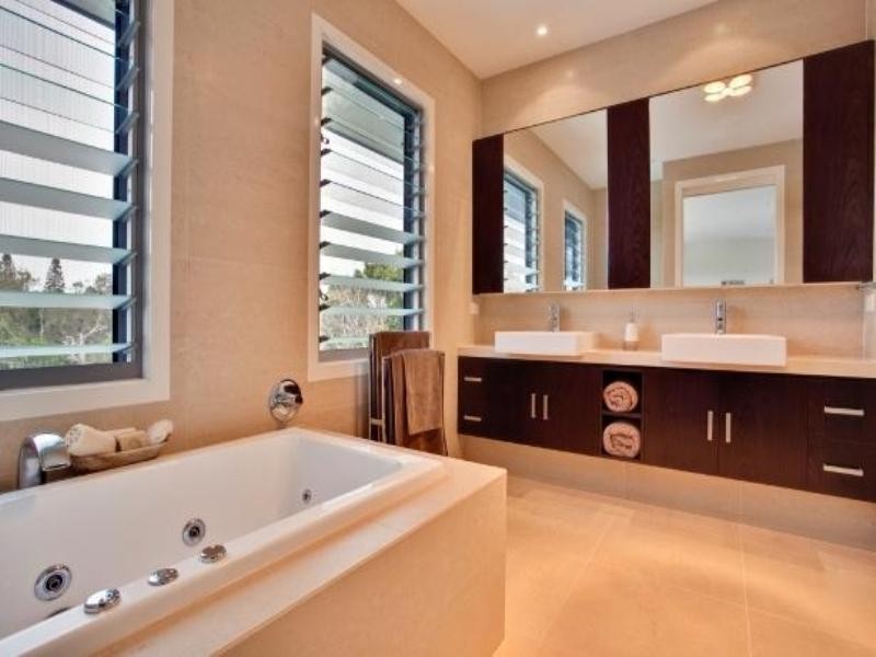 Broadbeach Waters QLD 4218