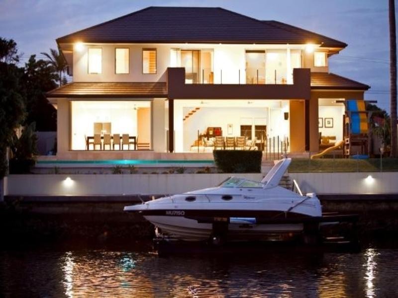 Broadbeach Waters QLD 4218