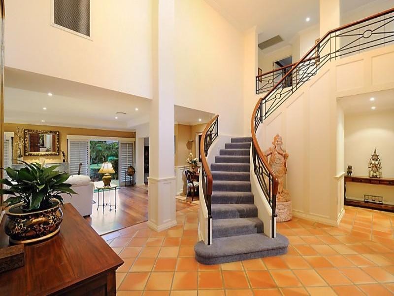 74 The Promenade, Isle Of Capri QLD 4217