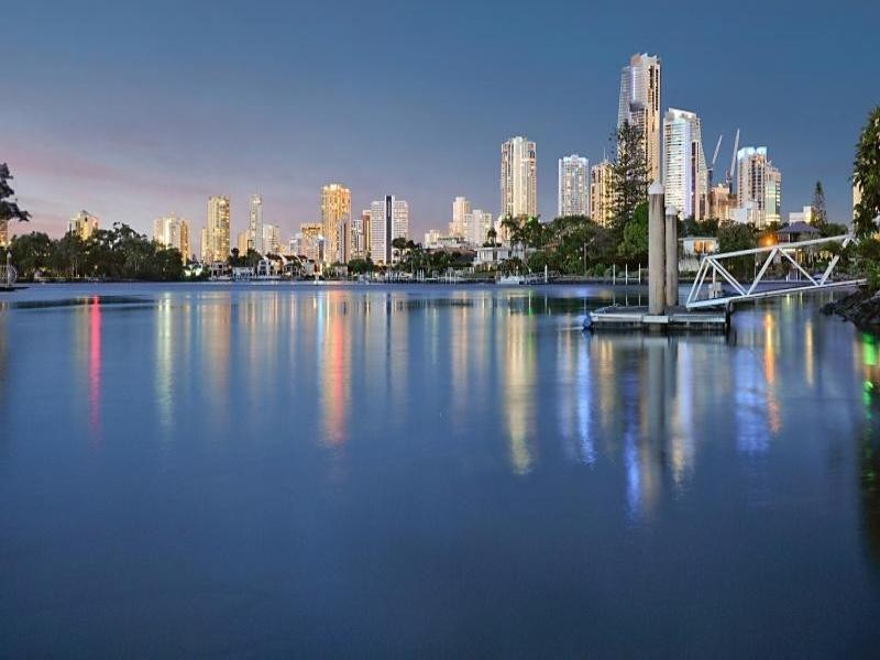 74 The Promenade, Isle Of Capri QLD 4217