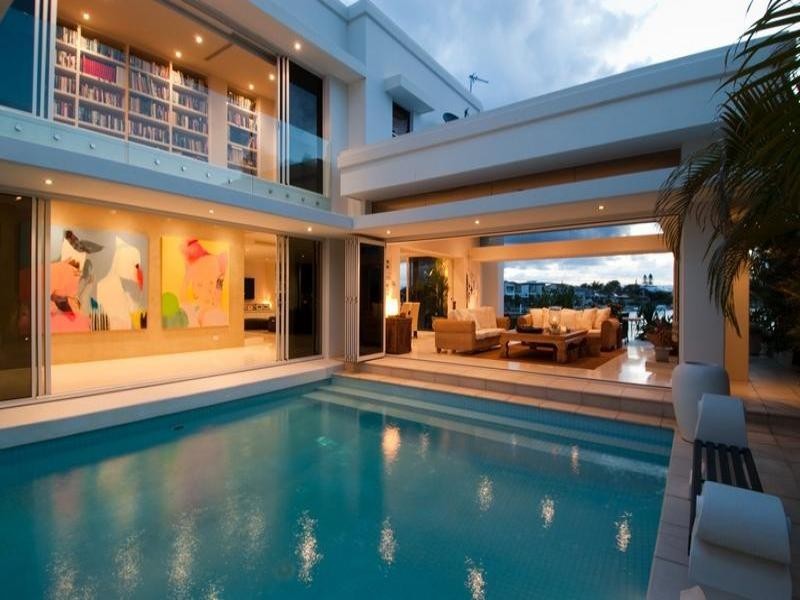 10 Mercedes Place, Surfers Paradise QLD 4217