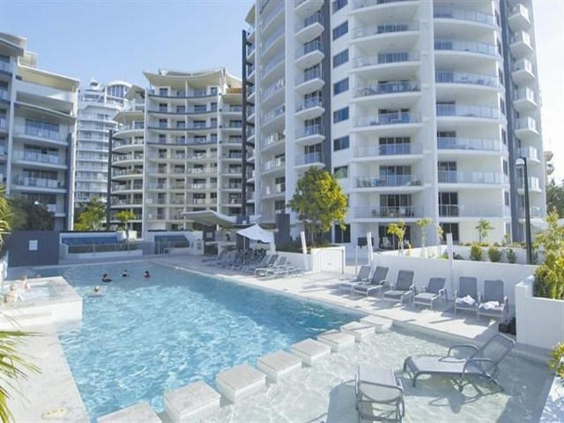 21 Cypress Avenue, Surfers Paradise QLD 4217